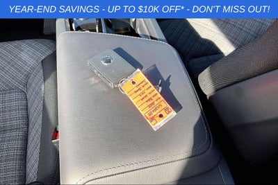 2025 Volvo XC60 B5 Core