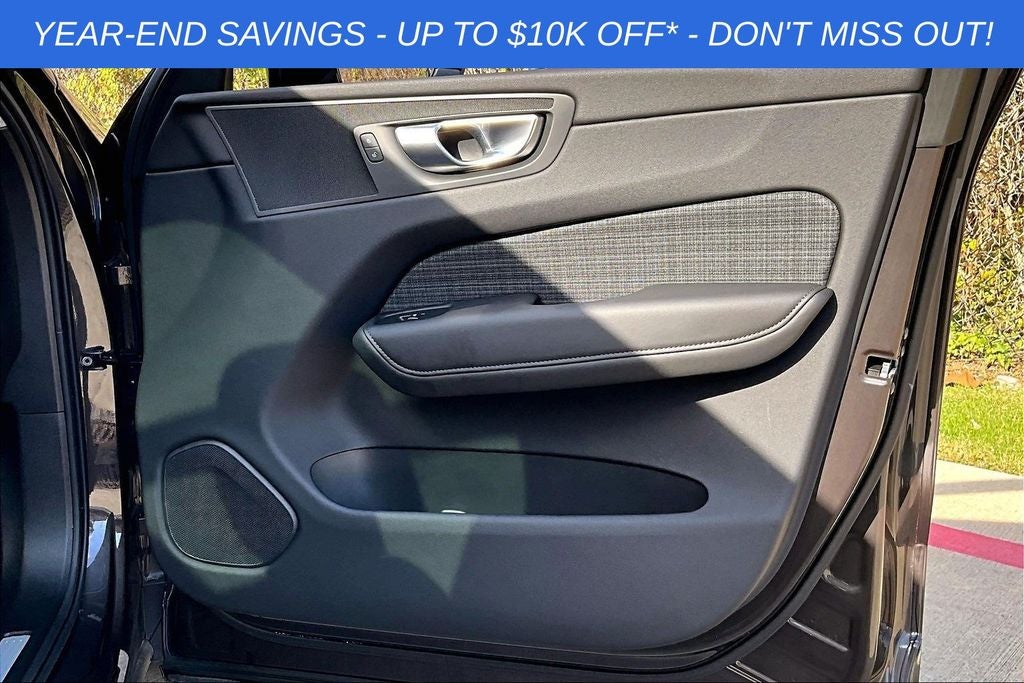 2025 Volvo XC60 B5 Core