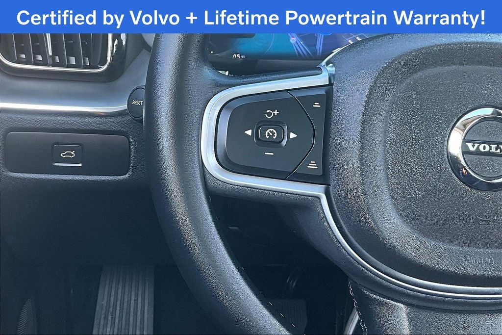 2025 Volvo XC60 B5 Core