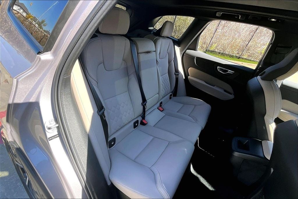 2026 Volvo XC60 B5 Core