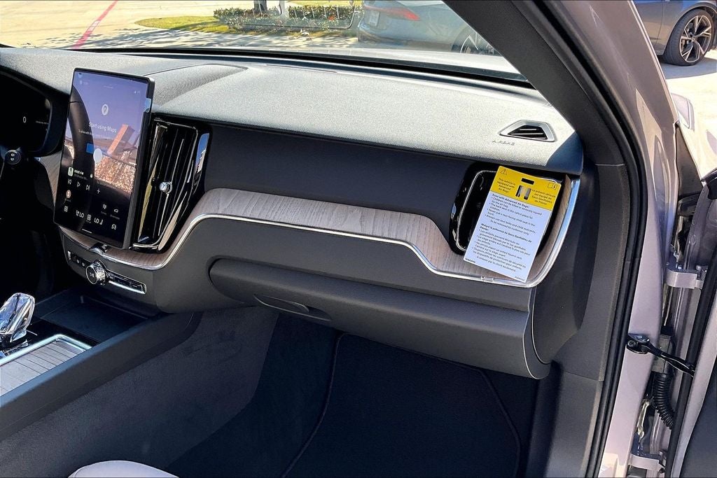 2026 Volvo XC60 B5 Core