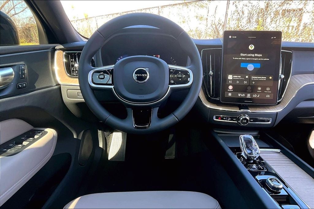 2026 Volvo XC60 B5 Core