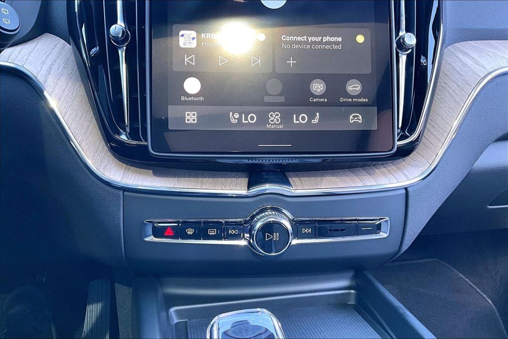 2026 Volvo XC60 B5 Core