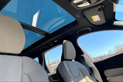 2026 Volvo XC60 B5 Core