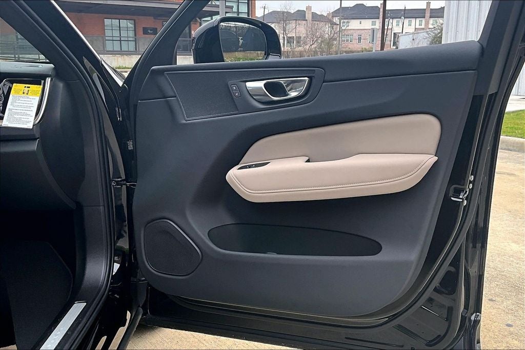 2026 Volvo XC60 B5 Core