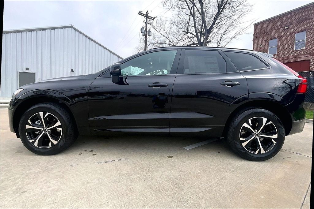 2026 Volvo XC60 B5 Core