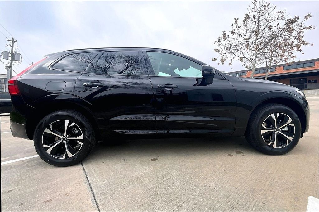 2026 Volvo XC60 B5 Core