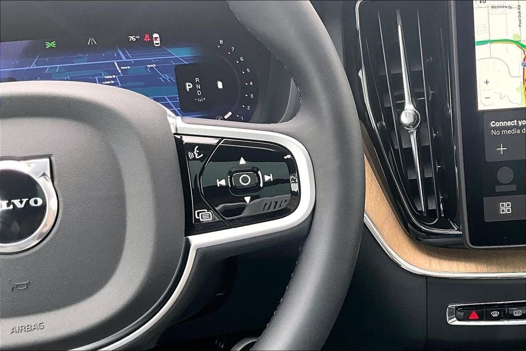 2026 Volvo XC60 B5 Core