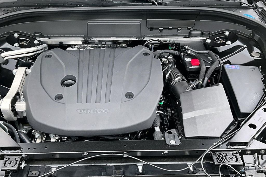 2026 Volvo XC60 B5 Core