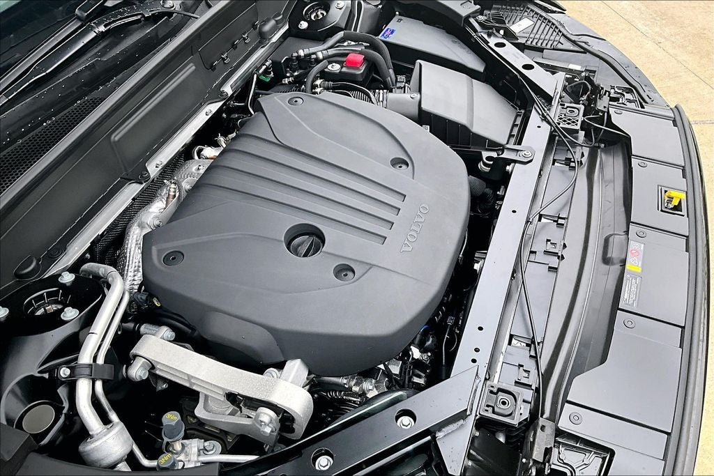 2026 Volvo XC60 B5 Core