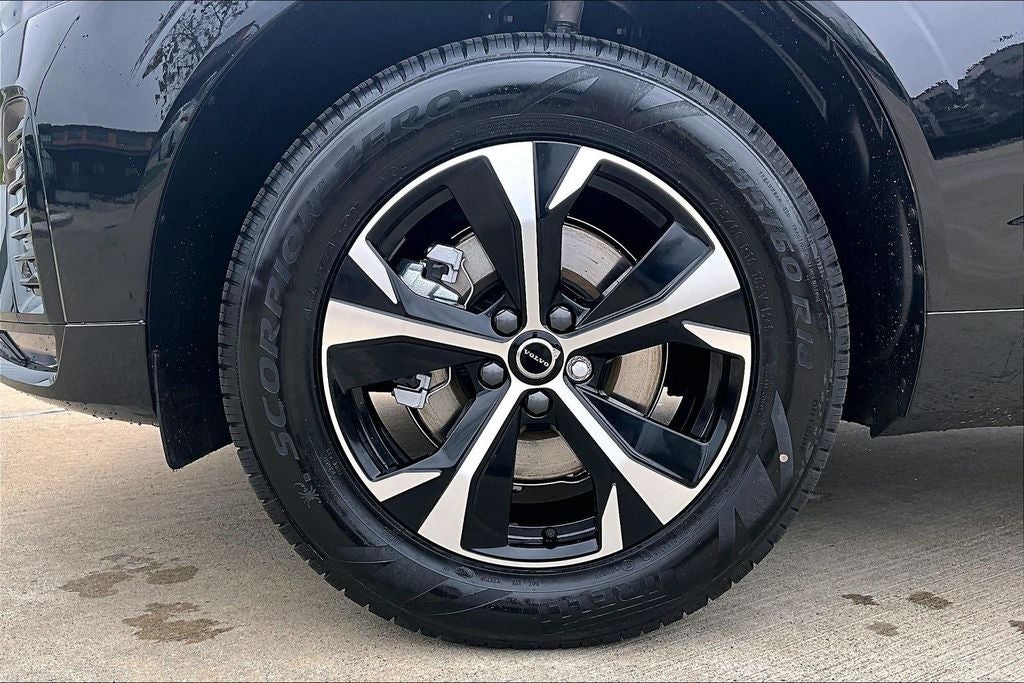 2026 Volvo XC60 B5 Core