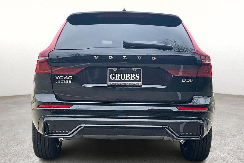 2026 Volvo XC60 B5 Core