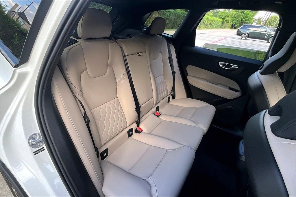 2026 Volvo XC60 B5 Core