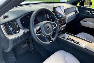 2026 Volvo XC60 B5 Core