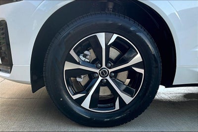 2026 Volvo XC60 B5 Core