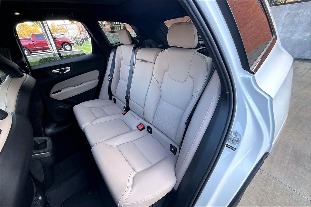 2026 Volvo XC60 B5 Core