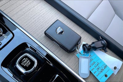 2026 Volvo XC60 B5 Core