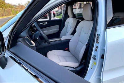 2026 Volvo XC60 B5 Core