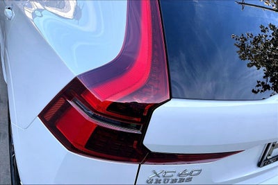 2026 Volvo XC60 B5 Core