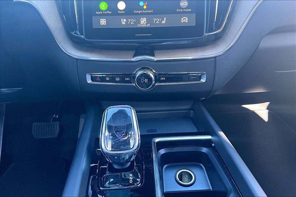 2026 Volvo XC60 B5 Core