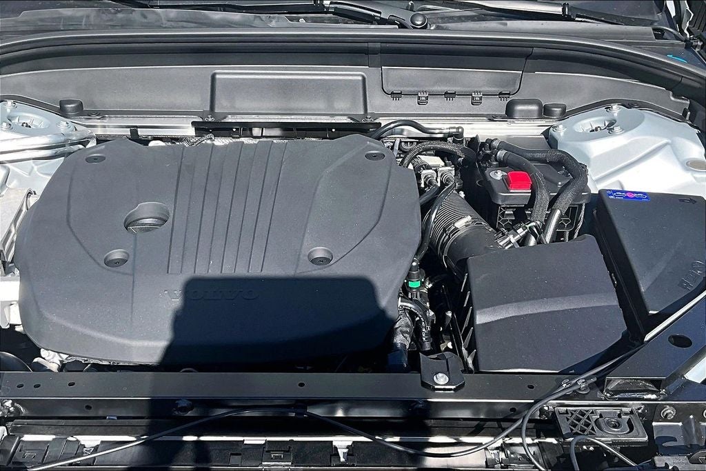 2026 Volvo XC60 B5 Core