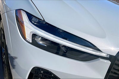 2026 Volvo XC60 B5 Core