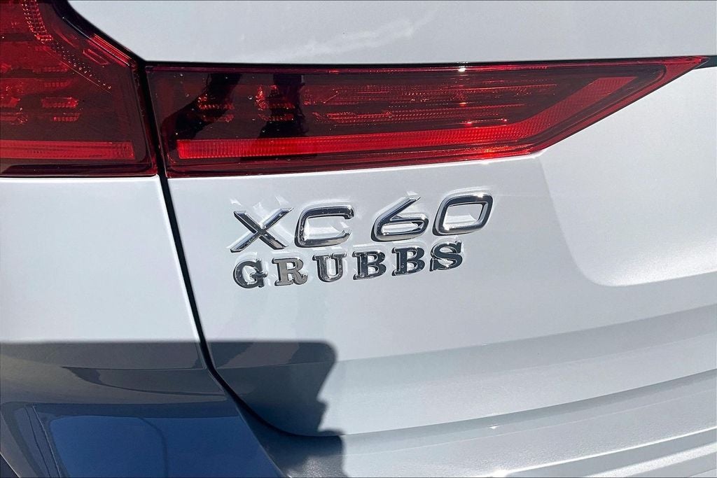 2026 Volvo XC60 B5 Core