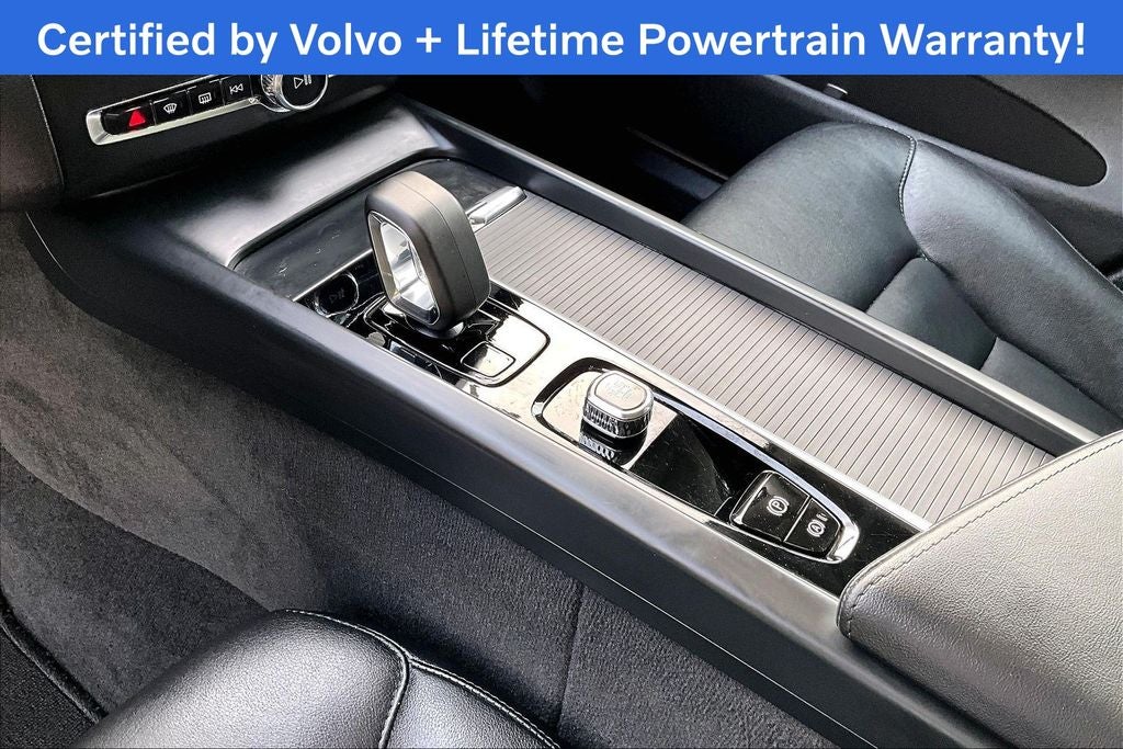 2025 Volvo XC60 B5 Core