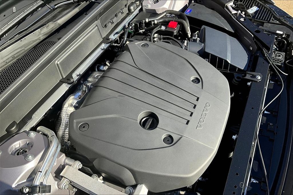 2026 Volvo XC60 B5 Core