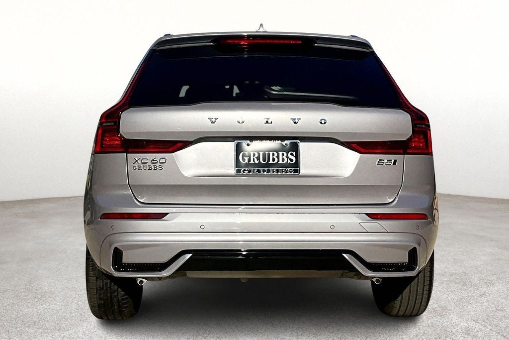 2026 Volvo XC60 B5 Core