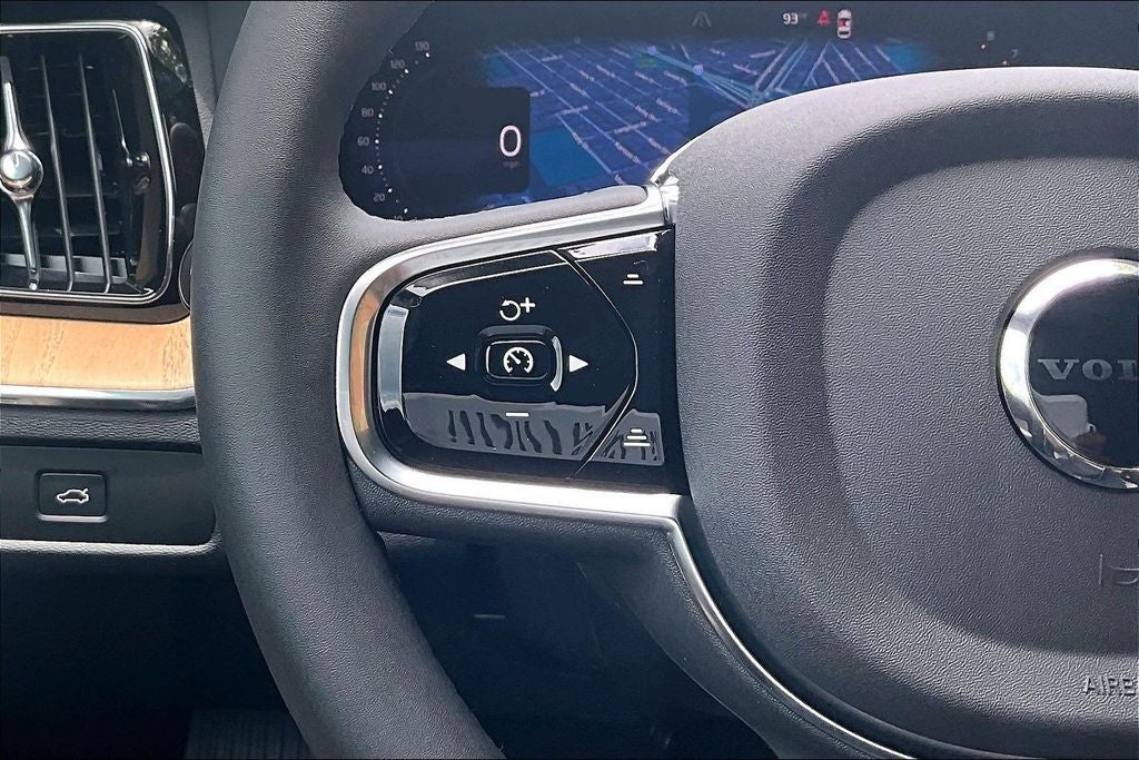 2026 Volvo XC60 B5 Core
