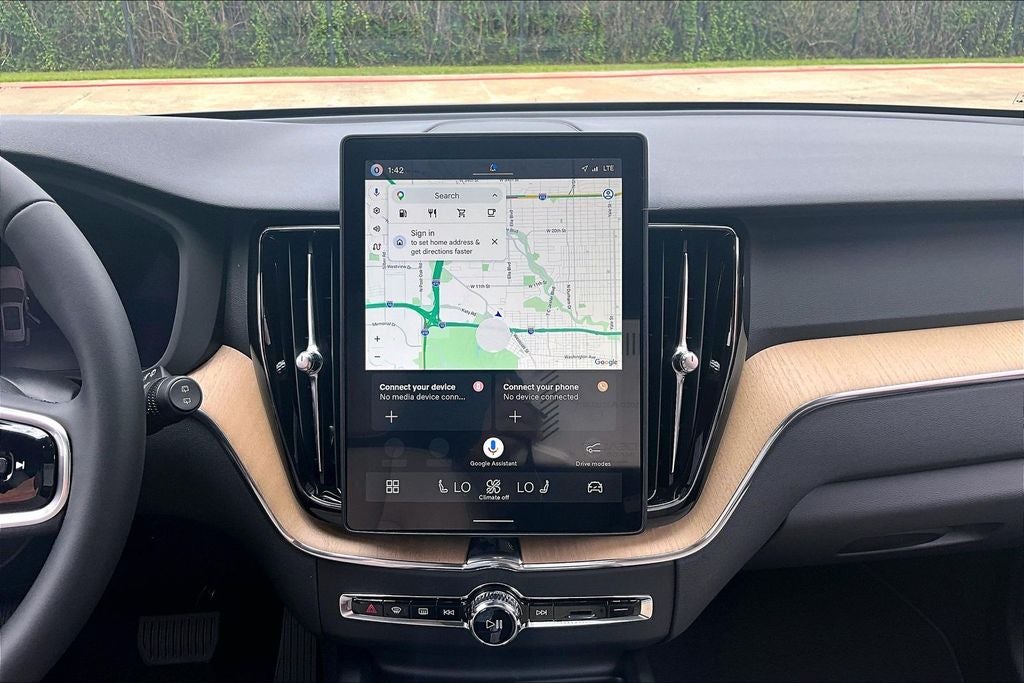 2026 Volvo XC60 B5 Core