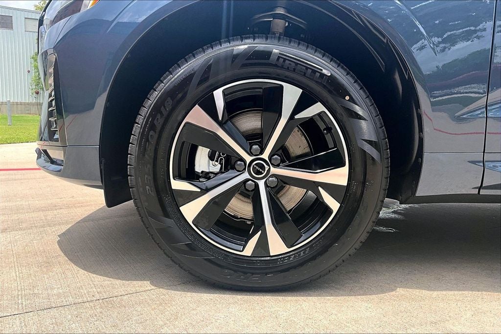 2026 Volvo XC60 B5 Core