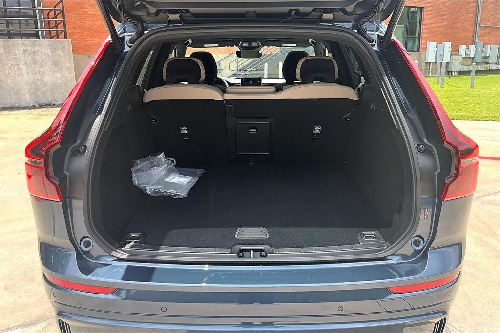 2026 Volvo XC60 B5 Core