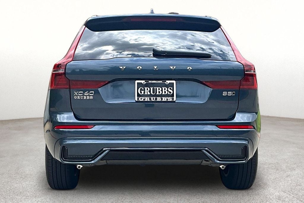 2026 Volvo XC60 B5 Core