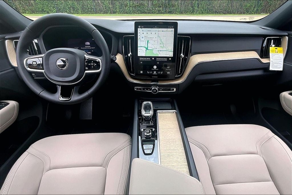 2026 Volvo XC60 B5 Core