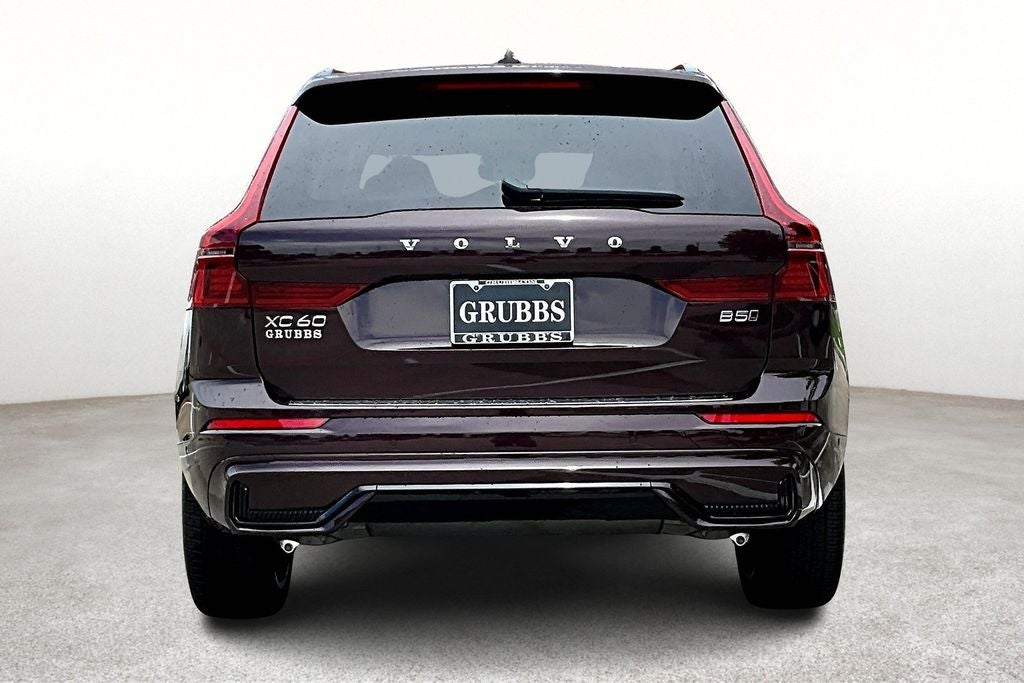 2026 Volvo XC60 B5 Ultra