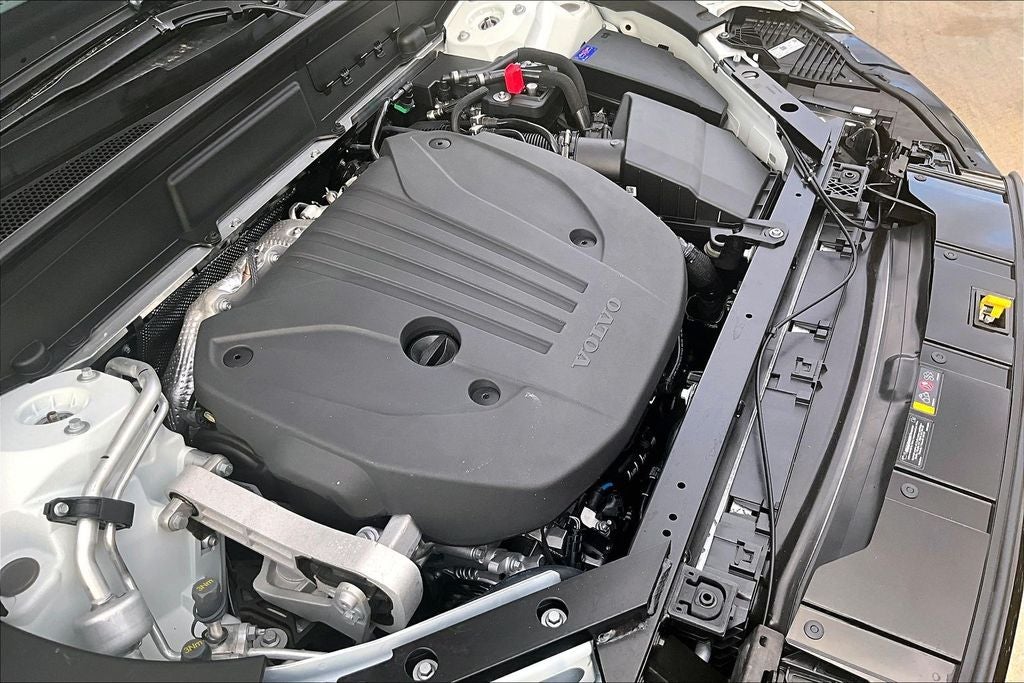 2026 Volvo XC60 B5 Ultra