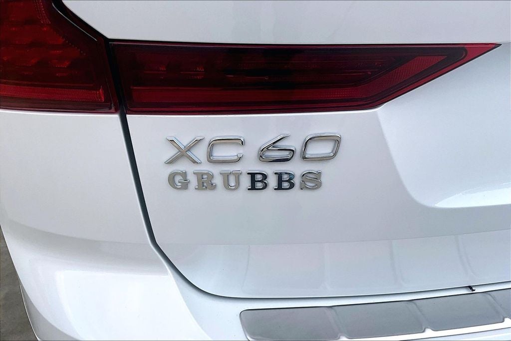 2026 Volvo XC60 B5 Ultra