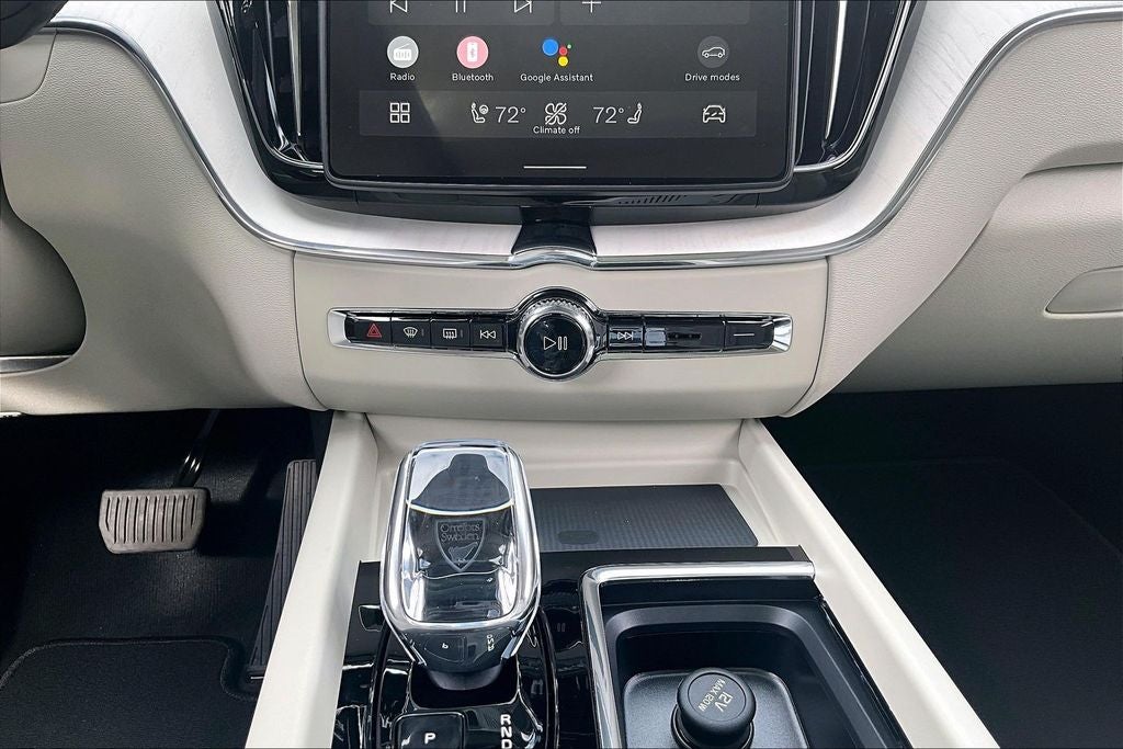 2026 Volvo XC60 B5 Ultra