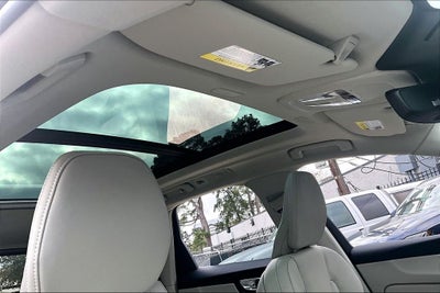 2026 Volvo XC60 B5 Ultra