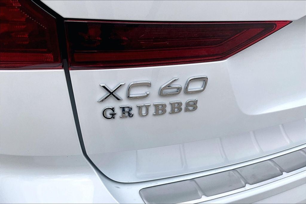 2026 Volvo XC60 B5 Ultra