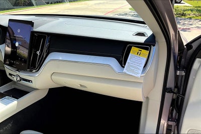 2026 Volvo XC60 B5 Ultra