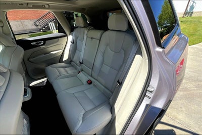 2026 Volvo XC60 B5 Ultra