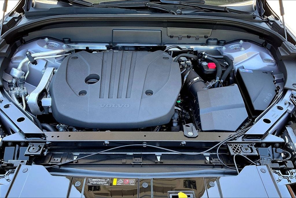 2026 Volvo XC60 B5 Ultra