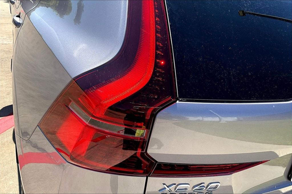 2026 Volvo XC60 B5 Ultra