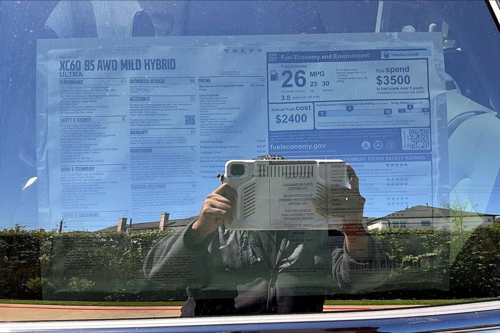 2026 Volvo XC60 B5 Ultra