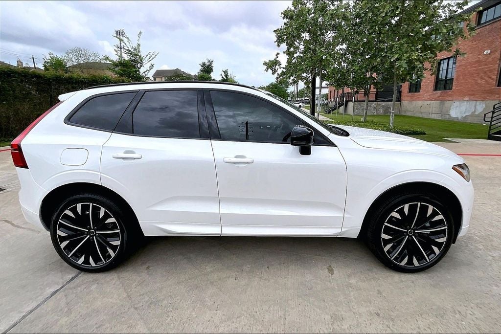 2026 Volvo XC60 B5 Ultra