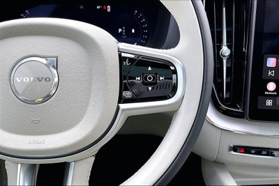 2026 Volvo XC60 B5 Ultra