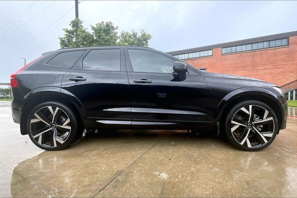 2026 Volvo XC60 B5 Ultra